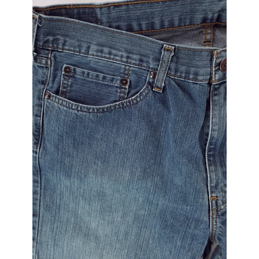 Levis levis 559